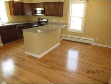 56 Darrow St, Worcester, MA 01606 - photo 7