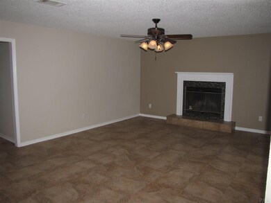 2414 Ursula Ln, Pensacola, FL 32526 - photo 6