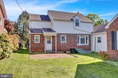 200 Elmwood Ave, Reading, PA 19609 - photo 6