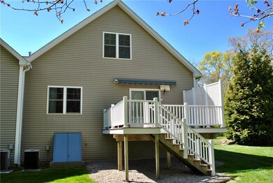 79 Southwinds Dr, Wakefield, RI 02879 - photo 2