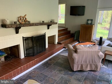 79 Featherbed Ln, Harpers Ferry, WV 25425 - photo 5