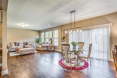 326 Wyndemere Dr, Lake Saint Louis, MO 63367 - photo 5