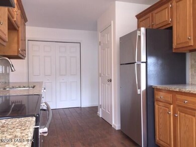 25 Suburban Ave unit B, Cos Cob, CT 06807 - photo 5