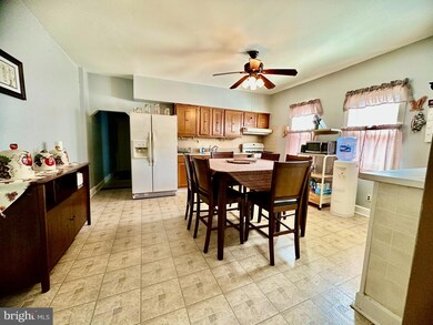 2740 Pleasant St, Camden, NJ 08105 - photo 5