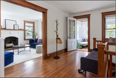 246 Lake Ave unit 2, Newton Highlands, MA 02461 - photo 2