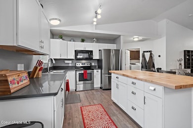 009-2804KnappCircle-PostFalls-ID-83854-S