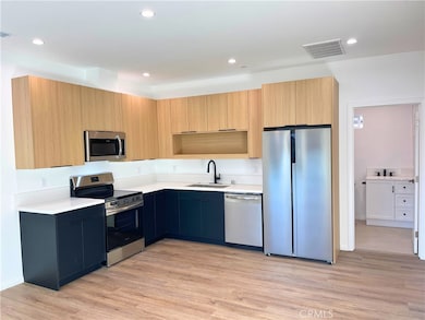 23924 Hamlin St, Los Angeles, CA 91307 - photo 4