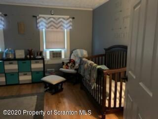 139 Holden St, Dupont, PA 18641 - photo 6