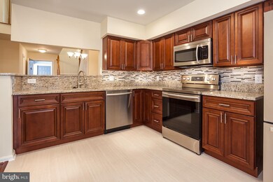2225 Lovedale Ln unit 306J, Reston, VA 20191 - photo 3