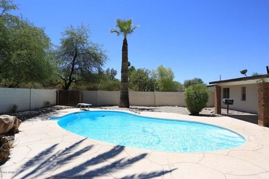 Pool2