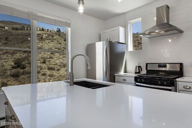 Solid Quartz Surface