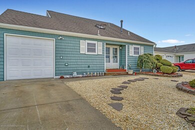 61 Topsail Ct, Bayville, NJ 08721 - photo 7