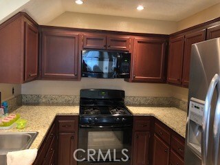 946 W Arrow Hwy unit A, Upland, CA 91786 - photo 2