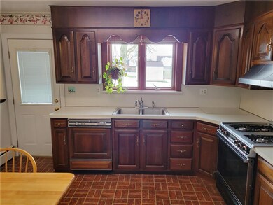 3352 Gail Ln, Whitehall, PA 18052 - photo 6