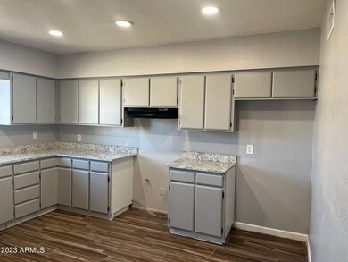 Kitchen pMOLk_bc
