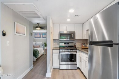 4025 N 40th St unit 36, Phoenix, AZ 85018 - photo 5