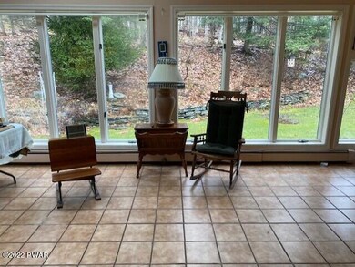 1236 Delaware Dr, Matamoras, PA 18336 - photo 4