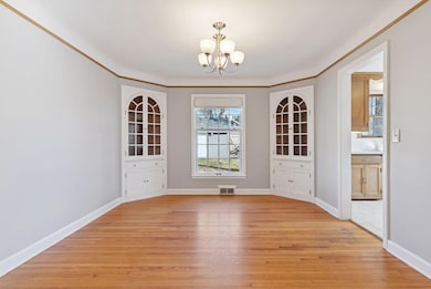 3742 Hubbard Ave N, Robbinsdale, MN 55422 - photo 7