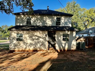 502 N Main St, Elk City, OK 73644 - photo 3