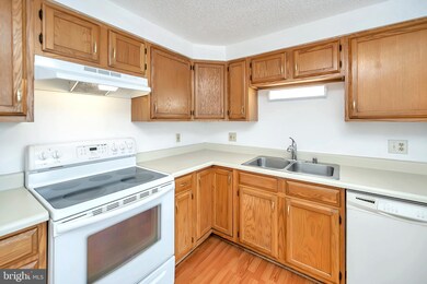 600 Carnaby St, Stafford, VA 22554 - photo 7