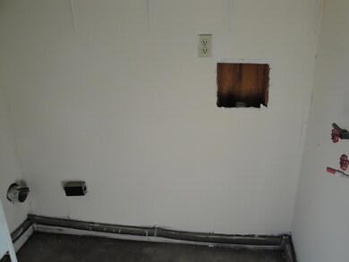 5126 Ricker Rd unit 4, Jacksonville, FL 32210 - photo 3