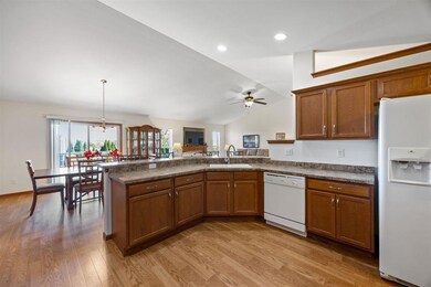 2211 Agate St, Marion, IA 52302 - photo 7