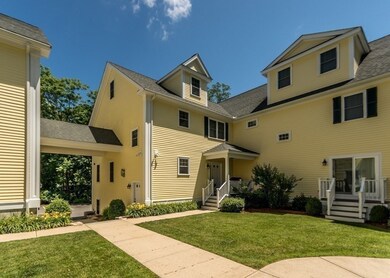 325 Bacon St unit 5, Waltham, MA 02451 - photo 2