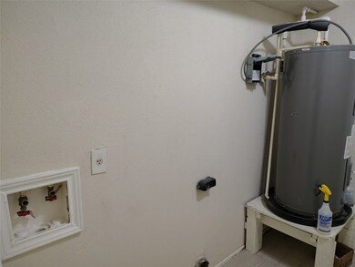 12714 Palm Desert Ln, Houston, TX 77099 - photo 4