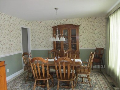 3229 Overlook Dr, Emmaus, PA 18049 - photo 6