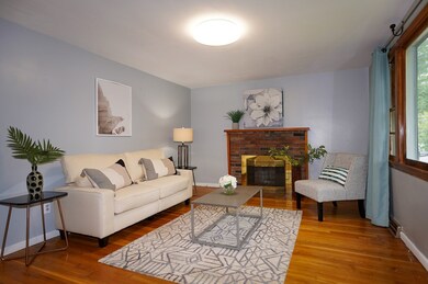 32 Locust St, Burlington, MA 01803 - photo 4