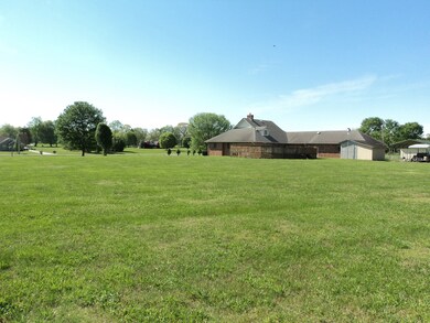 223 Country Ln, Manchester, TN 37355 - photo 3