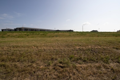 1217 27th Ave, Minot, ND 58703 - photo 4