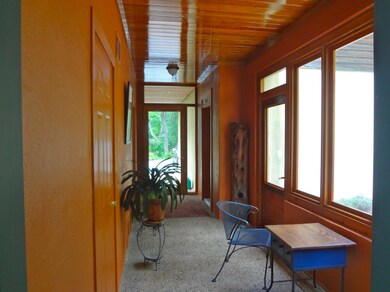 Foyer Entry