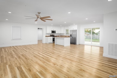 1005 Davison Ave, Muscle Shoals, AL 35661 - photo 3