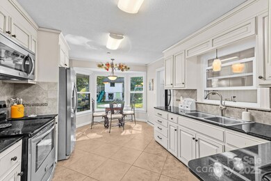 1531 Starcross Rd, Lenoir, NC 28645 - photo 3