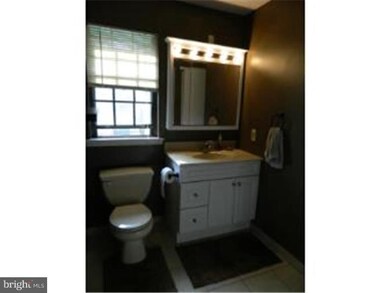 136 Ashton Ct unit 136, West Deptford, NJ 08051 - photo 3