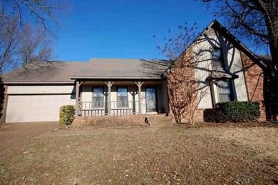 Excellent curb appeal!