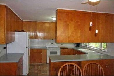 88 Ferrante Ave, Greenfield, MA 01301 - photo 7