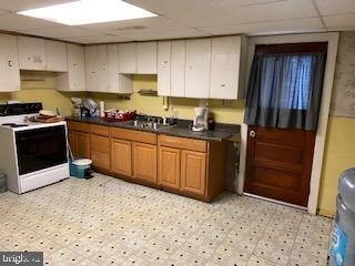 526 E Front St, Lansford, PA 18232 - photo 6