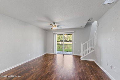 04-Living Room