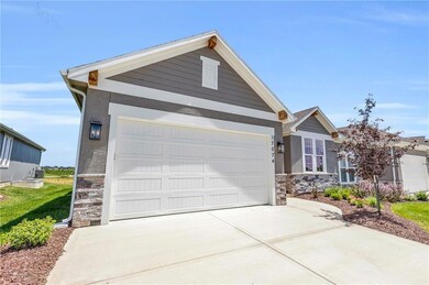 17144 W 168th Place, Olathe, KS 66062 - photo 3