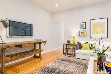 Living Room - Top Floor Condo (464)