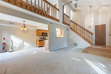 2678 Orchard Run Rd unit J37, Dayton, OH 45449 - photo 5