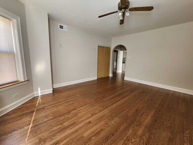 2724 W Glenlake Ave unit 2, Chicago, IL 60659 - photo 4