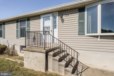 504 Tritapoe Dr, Knoxville, MD 21758 - photo 3