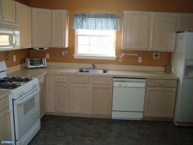 9 Anthony Dr, Burlington, NJ 08016 - photo 4