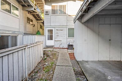 2302 S Pinebrook Ln unit 36, Des Moines, WA 98198 - photo 5