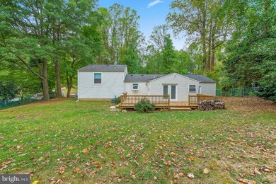 4223 N Shore Dr, Prince Frederick, MD 20678 - photo 3