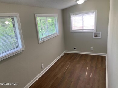 616 Armstrong St, Lake Charles, LA 70615 - photo 2