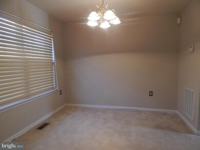 5604 Fishermens Ct, Clinton, MD 20735 - photo 7